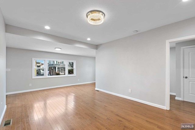 371 Parker Avenue, Hackensack, NJ 07601