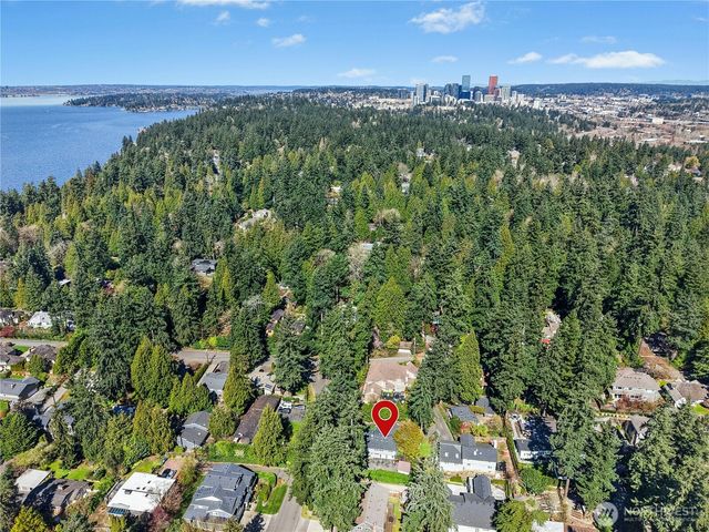 3016 106th Avenue SE, Bellevue, WA 98004