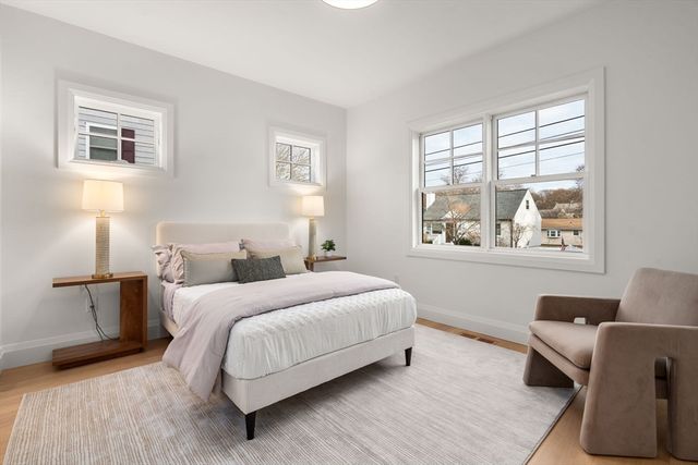 33 Dickson Ave, Arlington, MA 02474