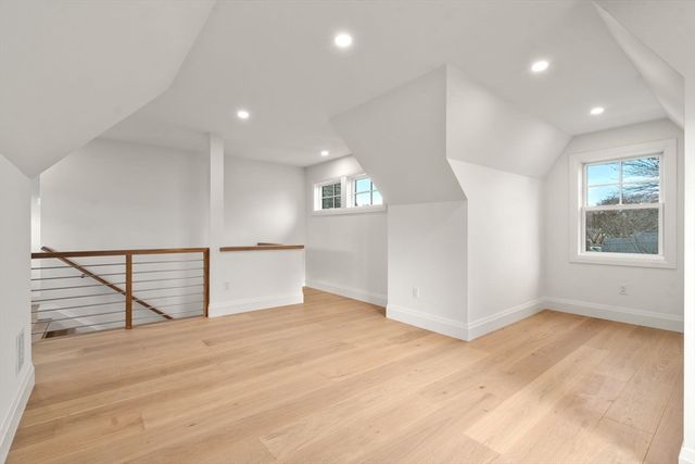 33 Dickson Ave, Arlington, MA 02474