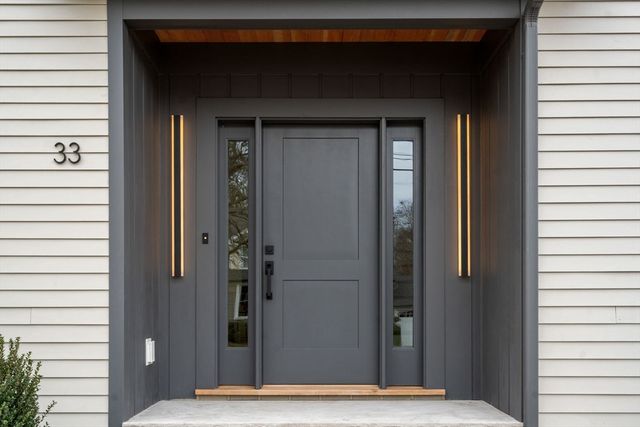 33 Dickson Ave, Arlington, MA 02474