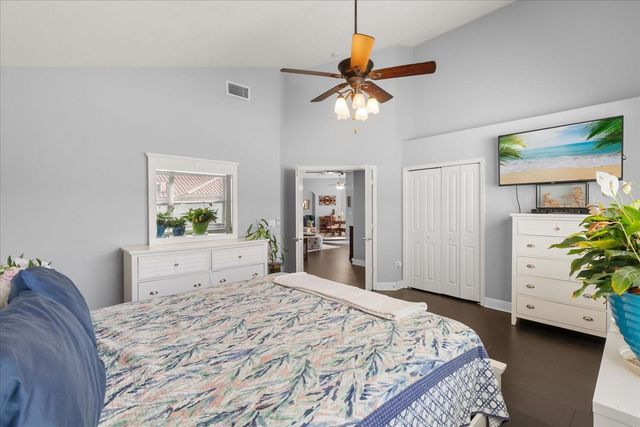 10207 ARBOR SIDE DRIVE, Tampa, FL 33647