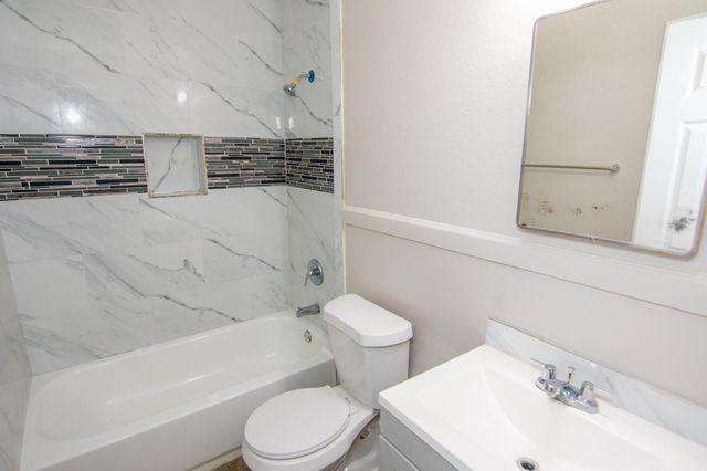 1667 Northwood Street 1667, Houston, TX 77009