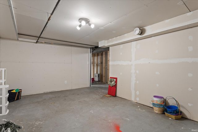 1222 E Beardsley Avenue, Elkhart, IN 46514