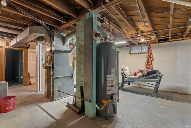 1222 E Beardsley Avenue, Elkhart, IN 46514