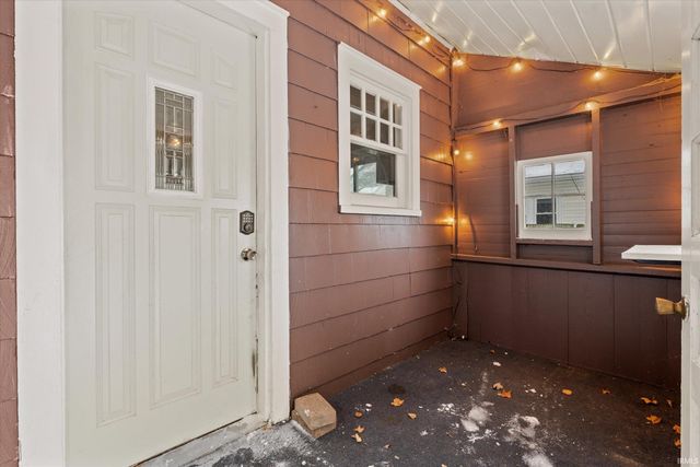 1222 E Beardsley Avenue, Elkhart, IN 46514