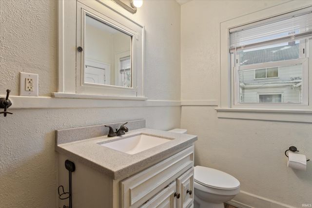 1222 E Beardsley Avenue, Elkhart, IN 46514