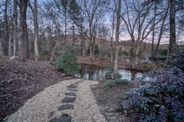 1949 Big Pine Drive, Hiawassee, GA 30546