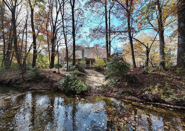 1949 Big Pine Drive, Hiawassee, GA 30546