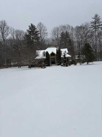 1949 Big Pine Drive, Hiawassee, GA 30546