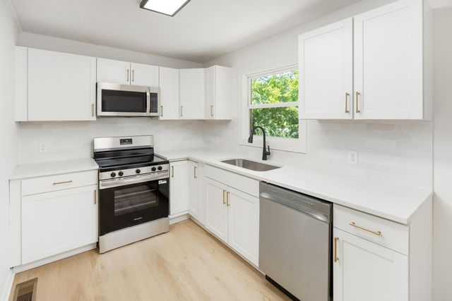 4305 Thunderbird Drive, Chattanooga, TN 37406