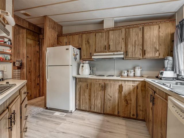 11708 E Draper Avenue, Nicoma Park, OK 73020