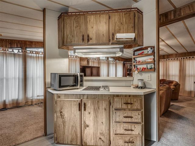 11708 E Draper Avenue, Nicoma Park, OK 73020