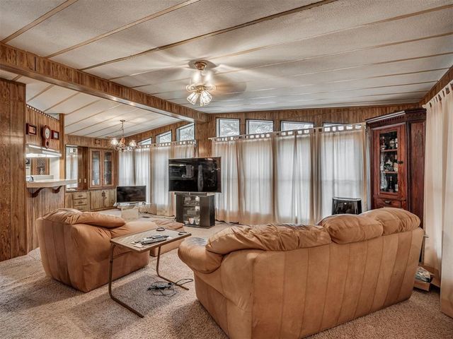 11708 E Draper Avenue, Nicoma Park, OK 73020