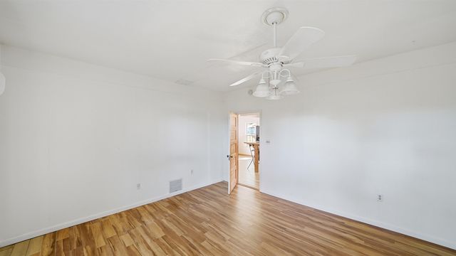 17 Aviles Dr, St Augustine, FL 32084