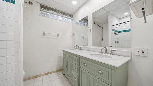 17 Aviles Dr, St Augustine, FL 32084