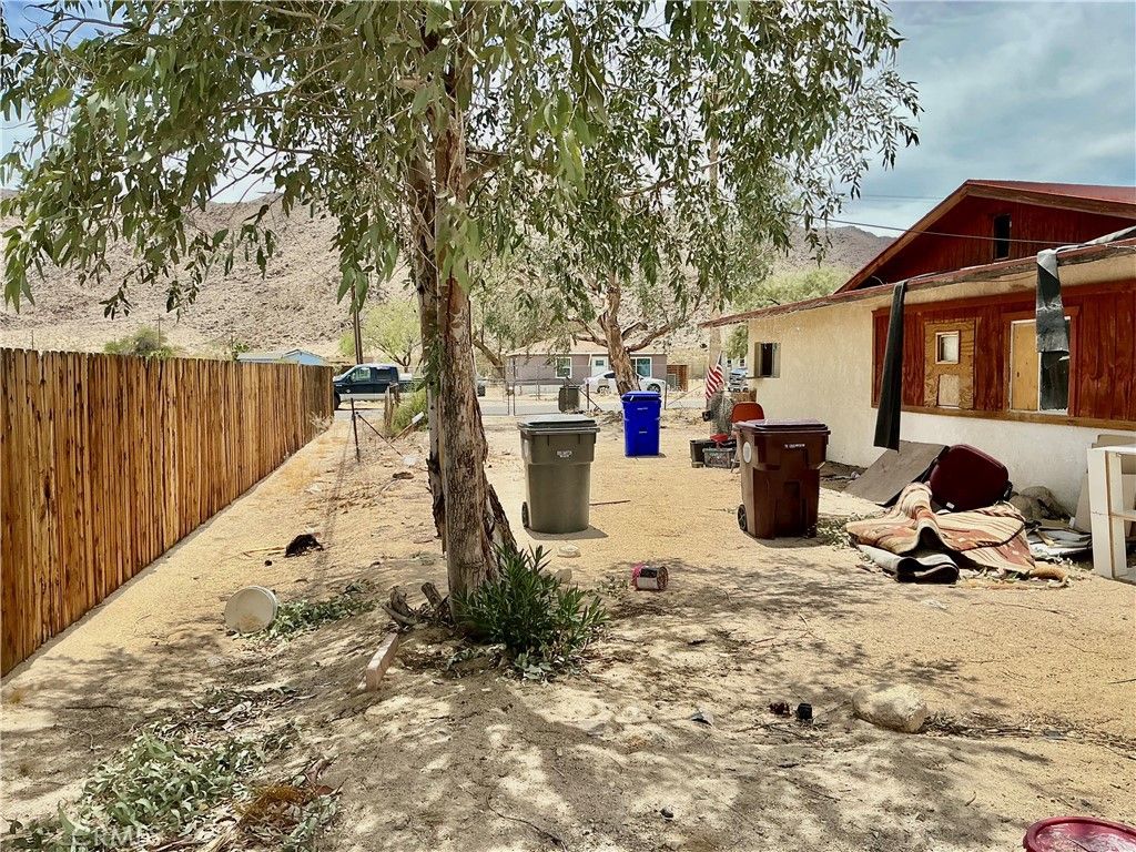 Image 13 of property listing at 72116 Sullivan, 29 Palms, CA 92277