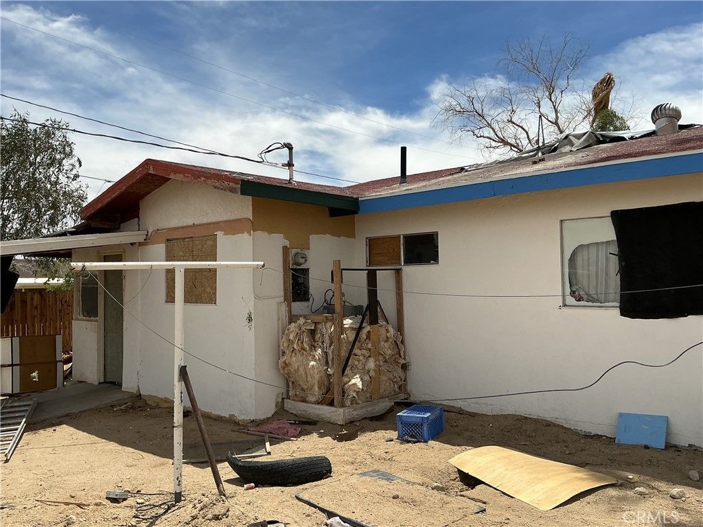 Image 14 of property listing at 72116 Sullivan, 29 Palms, CA 92277