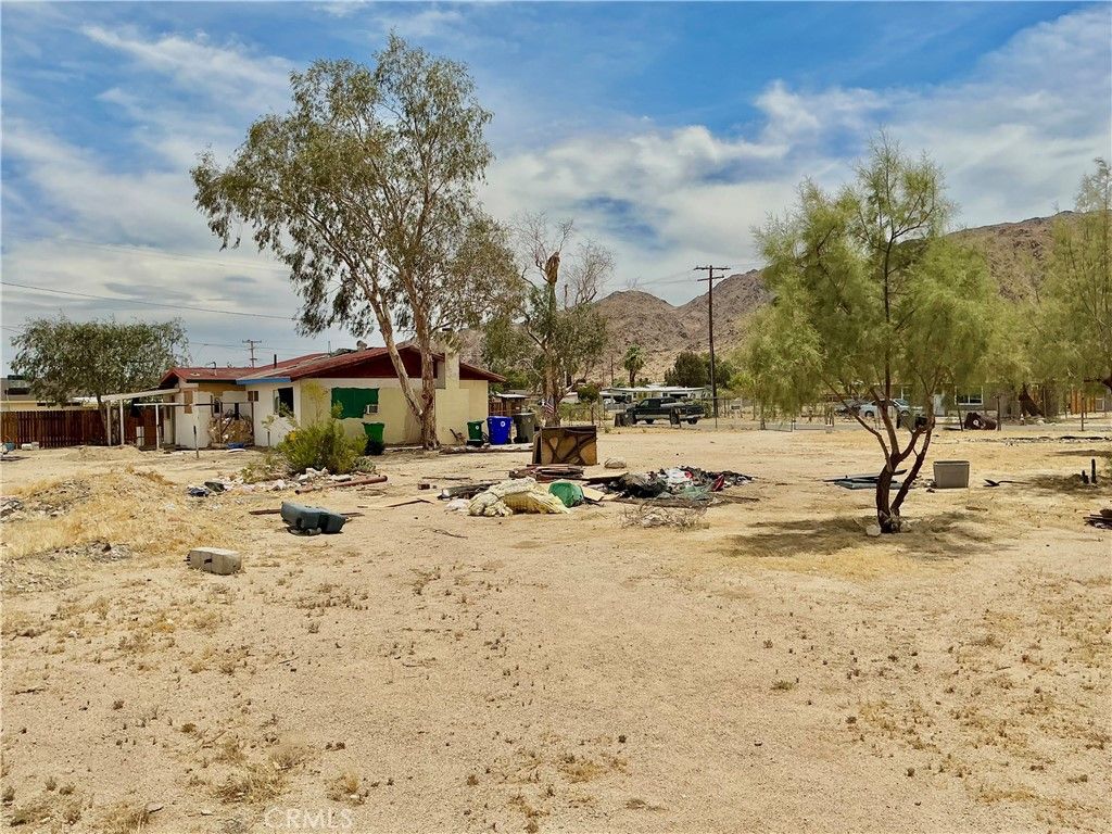 Image 19 of property listing at 72116 Sullivan, 29 Palms, CA 92277
