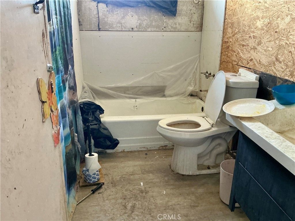 Image 8 of property listing at 72116 Sullivan, 29 Palms, CA 92277