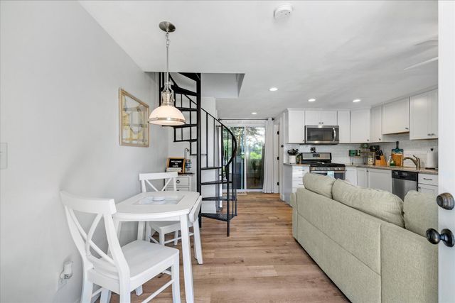 405 Lower County Road UNIT 6A, Harwich Port, MA 02646