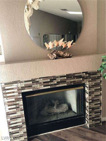 7803 Foxwood Place 4, Las Vegas, NV 89145