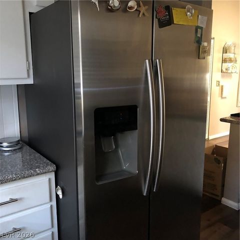 7803 Foxwood Place 4, Las Vegas, NV 89145