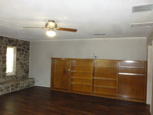 4315 Waples Road, Granbury, TX 76049