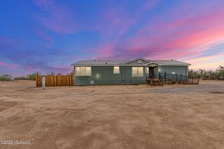 15671 W Yellow Horse Road, Tucson, AZ 85736