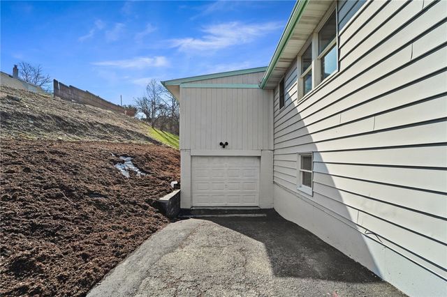 2450 Theresa Boulevard, Binghamton, NY 13903