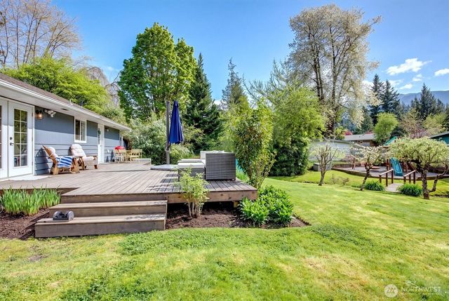 515 Ogle Avenue NE, North Bend, WA 98045