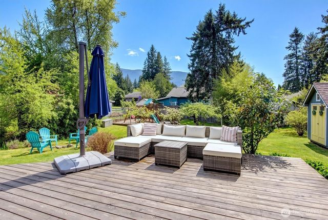515 Ogle Avenue NE, North Bend, WA 98045