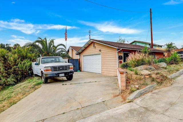 8955 Winter Gardens Blvd, Lakeside, CA 92040