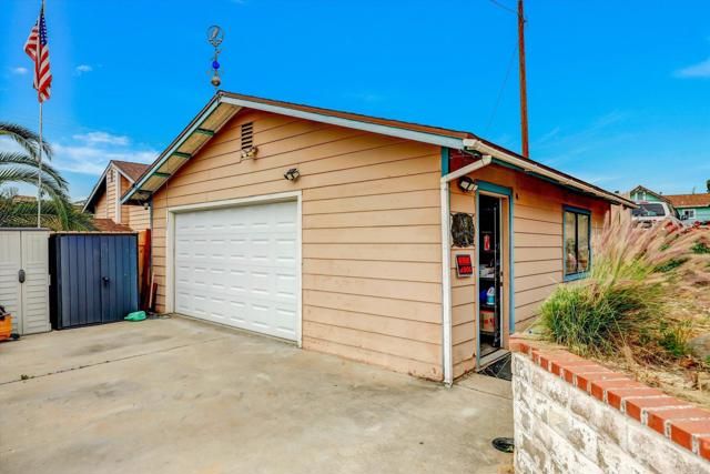 8955 Winter Gardens Blvd, Lakeside, CA 92040