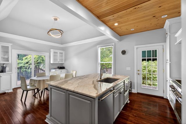 511 S Wilson Blvd, Nashville, TN 37205