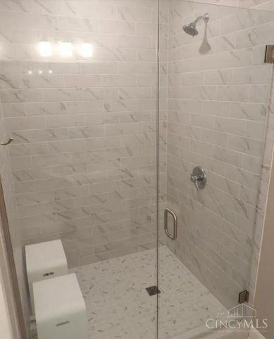 658 Hawthorne Avenue, Cincinnati, OH 45205