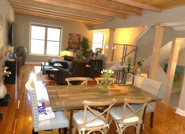 658 Hawthorne Avenue, Cincinnati, OH 45205