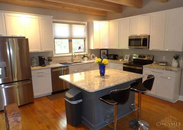 658 Hawthorne Avenue, Cincinnati, OH 45205