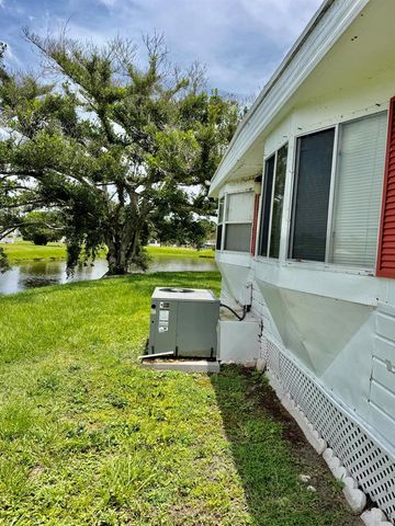 19 Rio Verde Way, Port St. Lucie, FL 34952