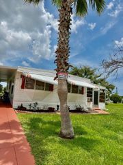 19 Rio Verde Way, Port St. Lucie, FL 34952