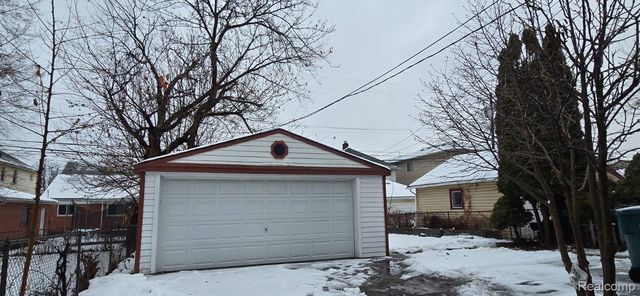 5003 Middlesex Street, Dearborn, MI 48126