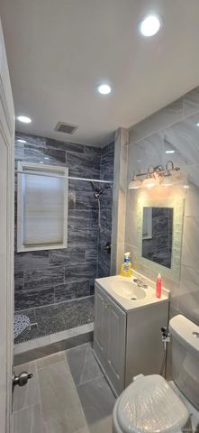 5003 Middlesex Street, Dearborn, MI 48126