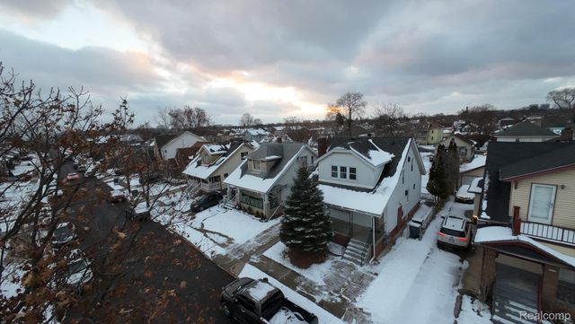 5003 Middlesex Street, Dearborn, MI 48126