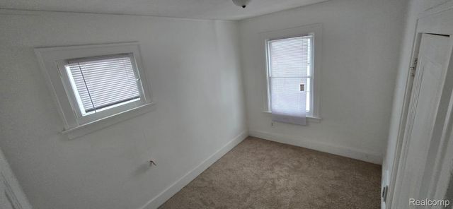 5003 Middlesex Street, Dearborn, MI 48126