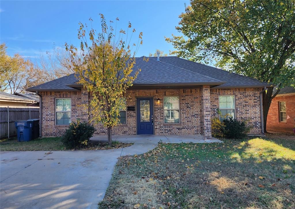 106 W Clegern Avenue, Edmond, OK 73003