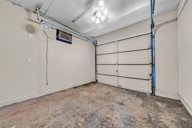 1112 E Mitchell Street, Arlington, TX 76010