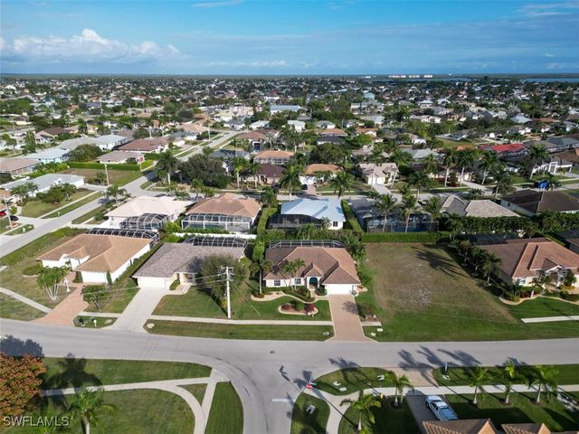 119 Balfour DR, Marco Island, FL 34145