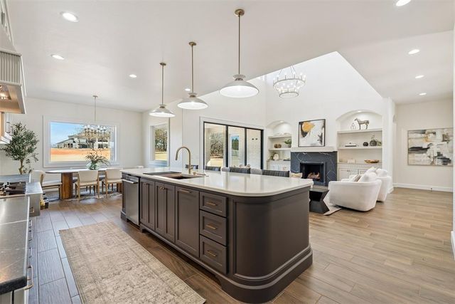 3340 Somerset Farms Road, Newalla, OK 74587