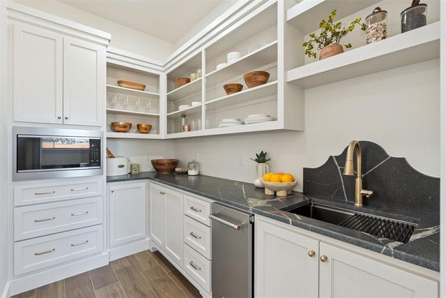 3340 Somerset Farms Road, Newalla, OK 74587