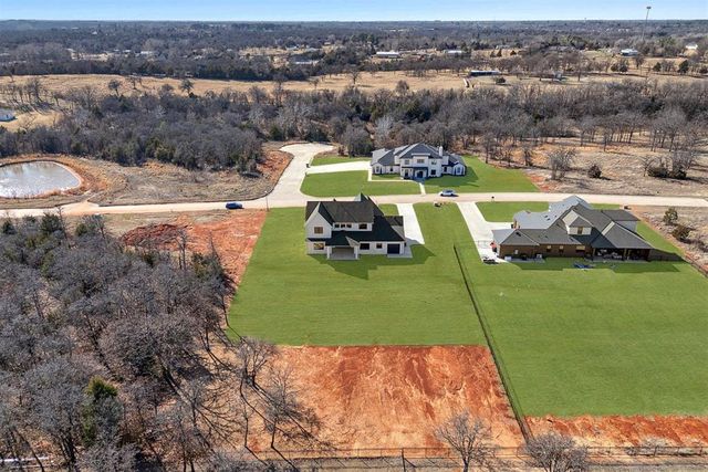 3340 Somerset Farms Road, Newalla, OK 74587